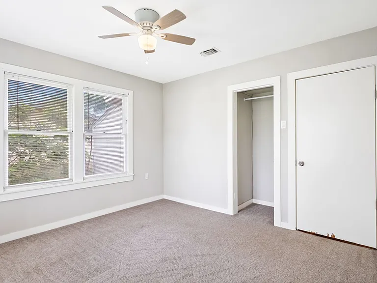 704 Curtiss Ave — Photo 16