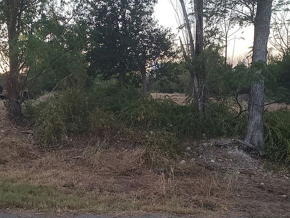 5th image of 717 Dittlinger LOT 4