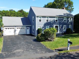 2 Applewood Cir, Shrewsbury, MA 01545