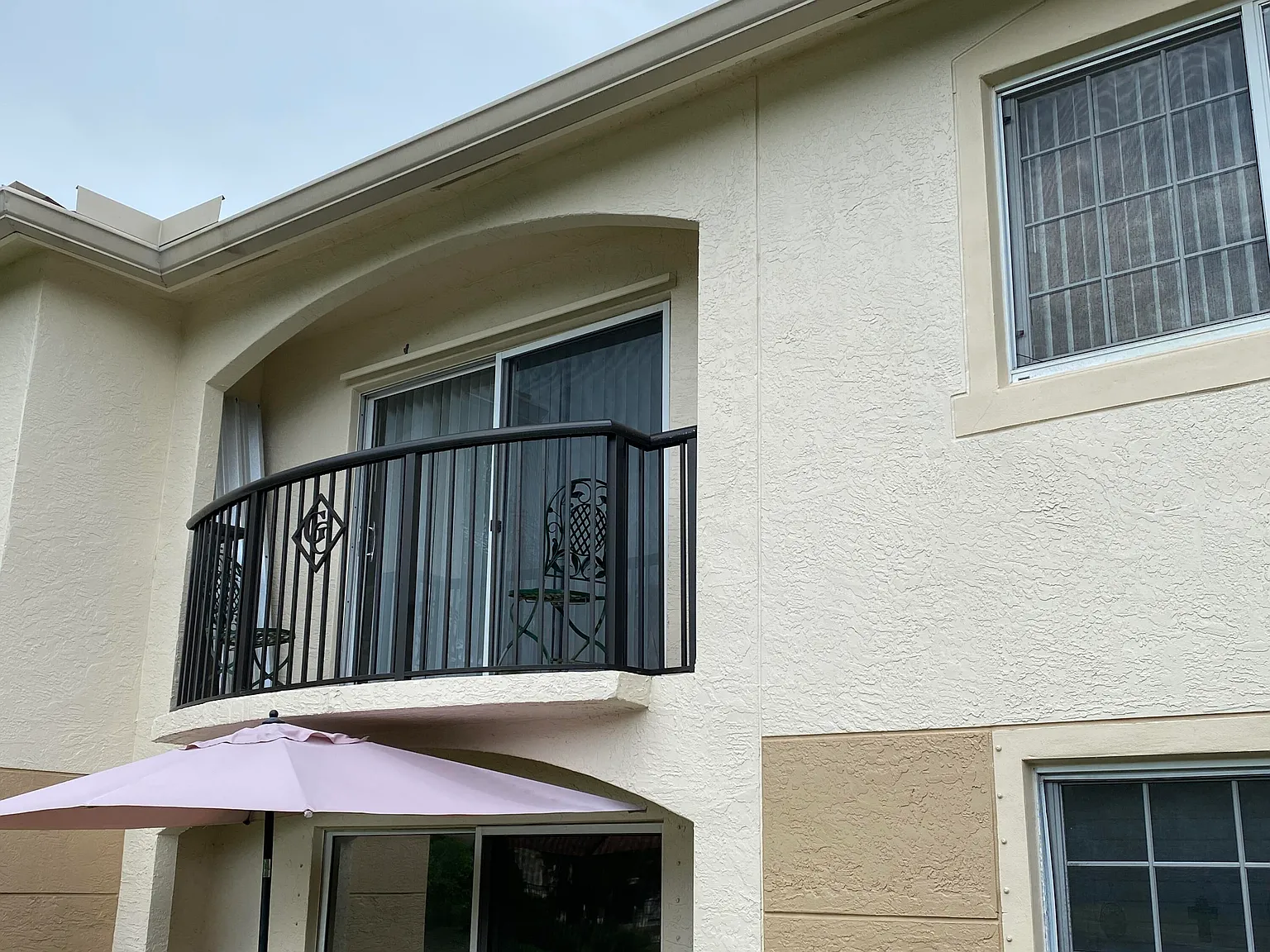 3 bed, 2.0 bath, 1200 sqft, $2,800 — Photo 3