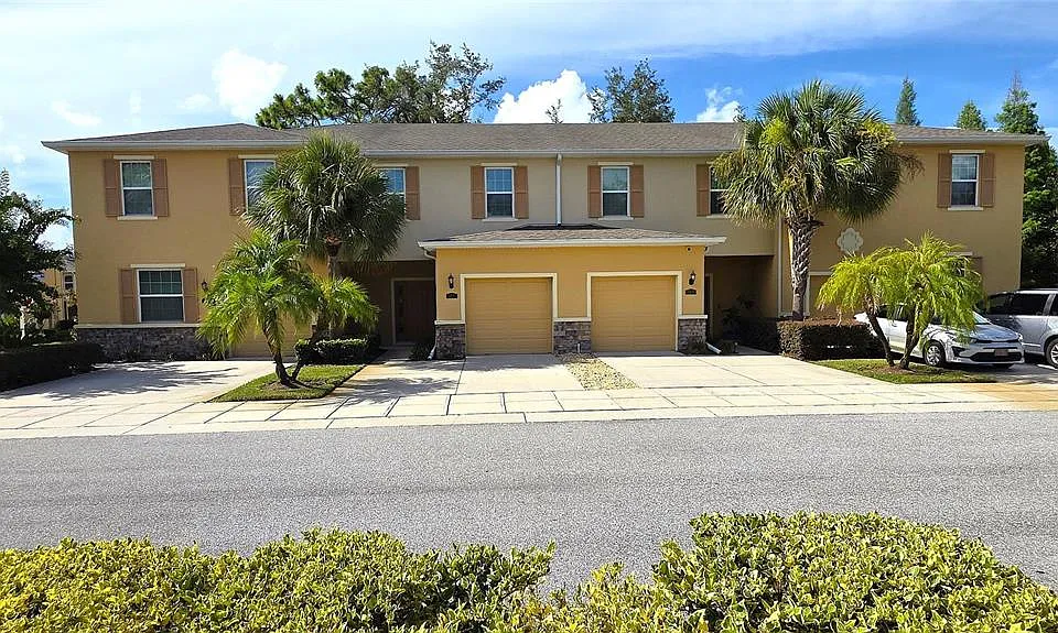 13827 River Fish Ct #72