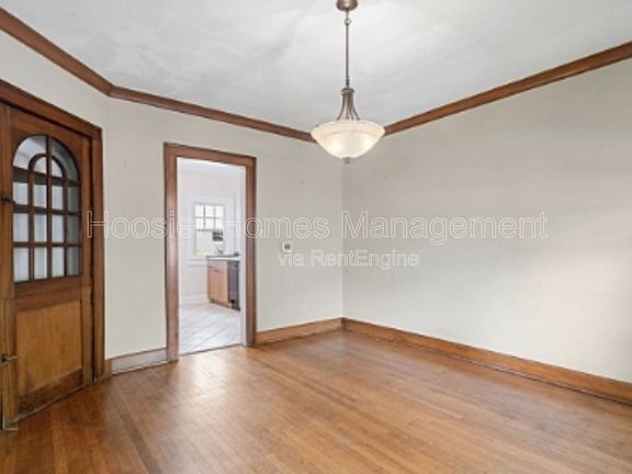 5th image of 4652 N Kenwood Ave #1