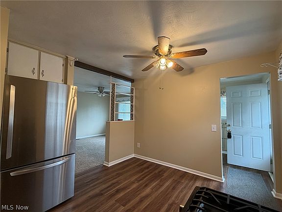 5th image of 2849 25th St NE