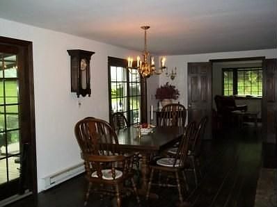 4th image of 54 Newton Ave