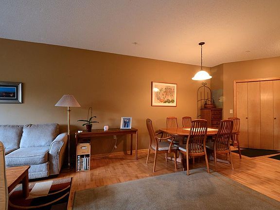 3rd image of 2530 34th St E #212