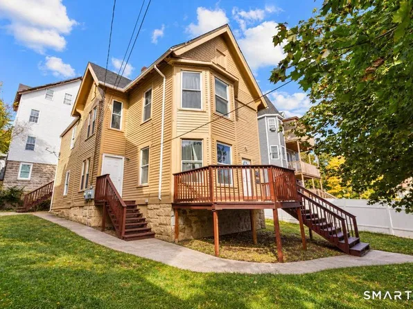 963 North Main Street, Waterbury, CT 06704