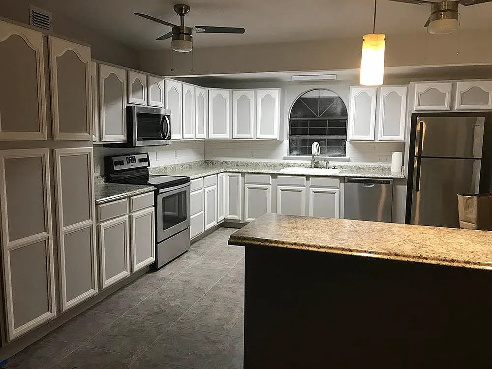 1304 W Lakeland Drive — Photo 4