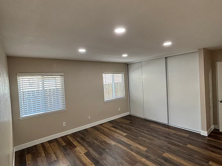 5918 Sky Meadow St — Photo 16