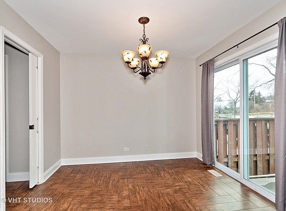 4th image of 244 Oakwood Ln
