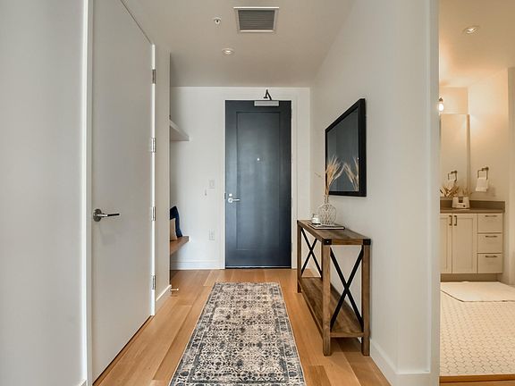 3rd image of 1750 Wewatta St Unit 1638