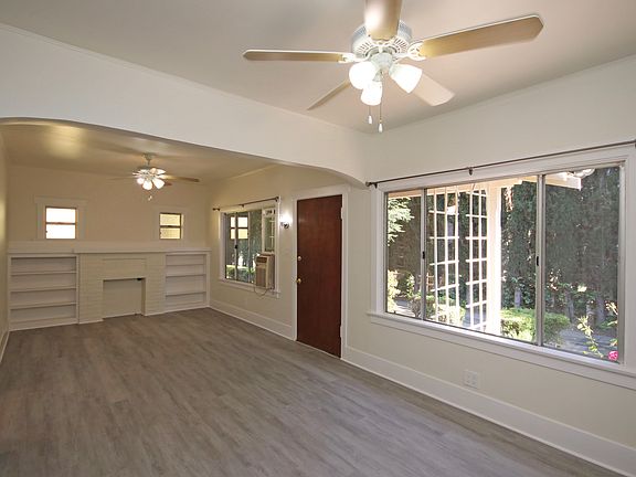 2nd image of 1659 N Lake Ave #2