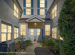 462 Tivoli Ct, Morganville, NJ 07751