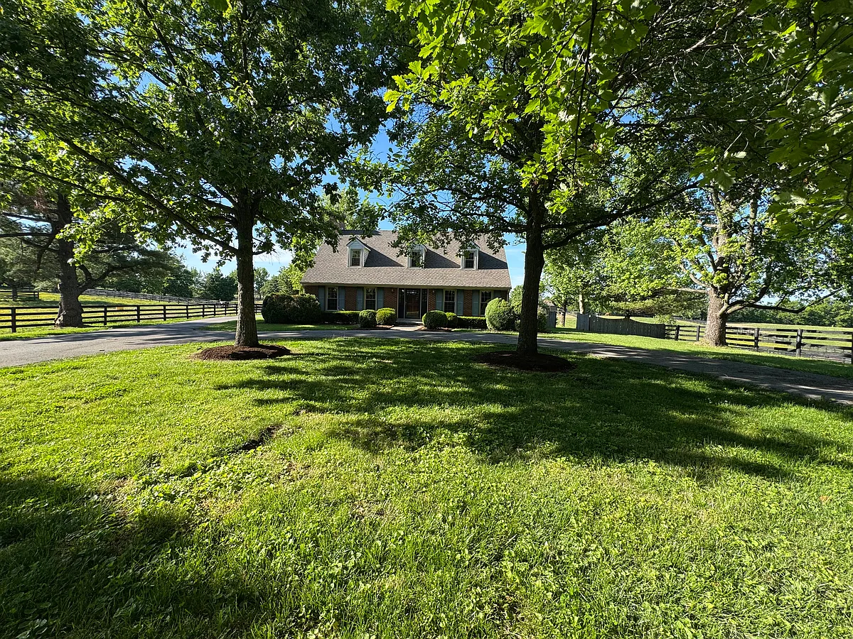 Building Photo - 583 Shropshire Ln