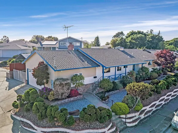 18433 Carlwyn Dr, Castro Valley, CA 94546