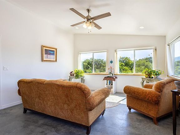 4th image of 480 Hawthorn Drive