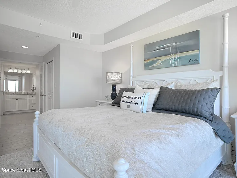 1045 Highway A1A #304 — Photo 21