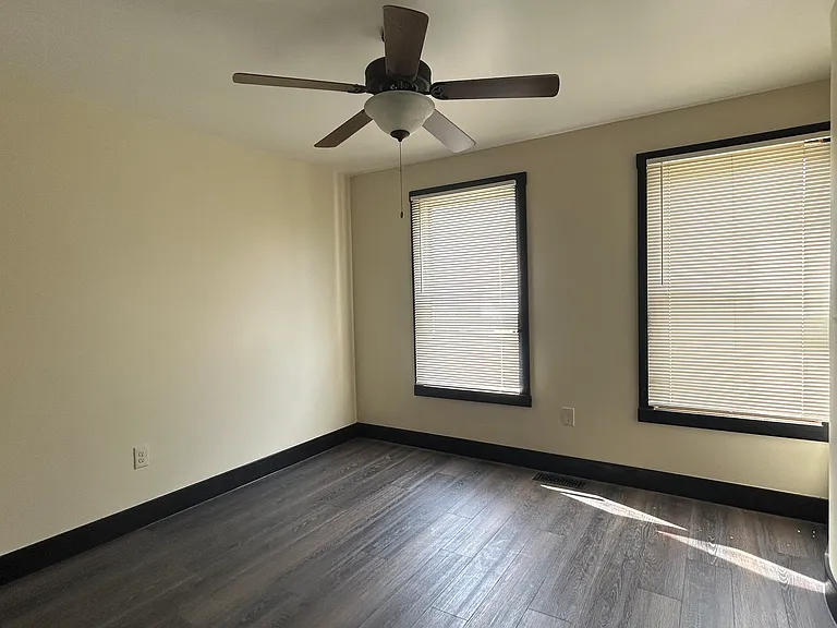 245 W 29th St #1 — Photo 7