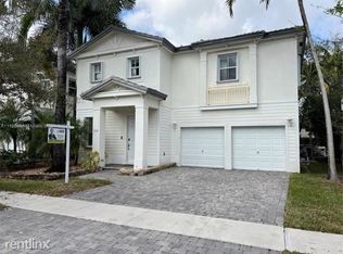 3151 NE 2nd Dr, Homestead, FL 33033