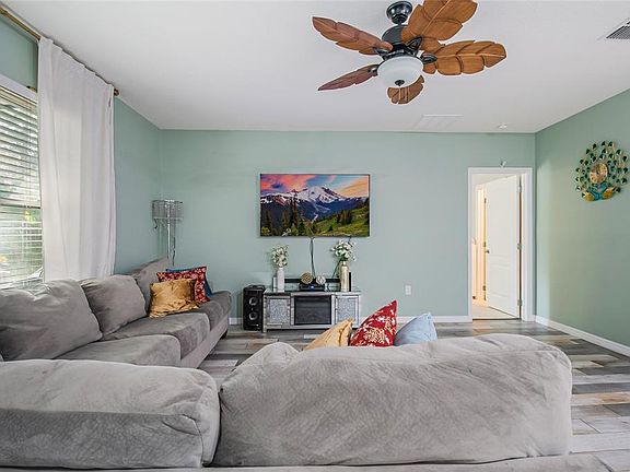 5th image of 328 HIBISCUS DRIVE