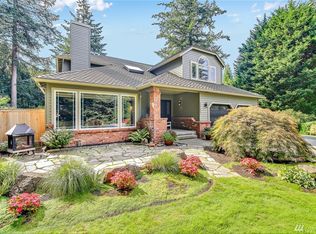 26002 SE 30th St, Sammamish, WA 98075