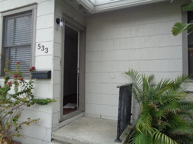 1 bed, 784 sqft, $1,550 — Photo 1