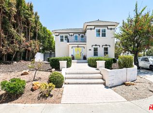 570 S Van Ness Ave, Los Angeles, CA 90020