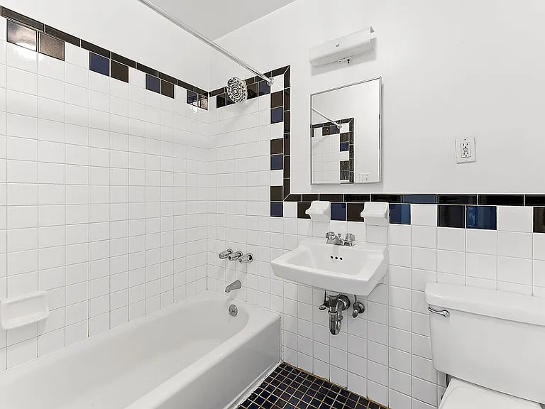 10 Fort Greene Pl #2L — Photo 14