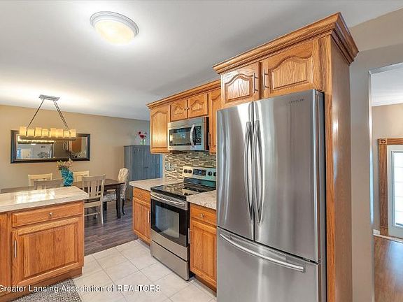 5th image of 7126 Lou Mac Dr