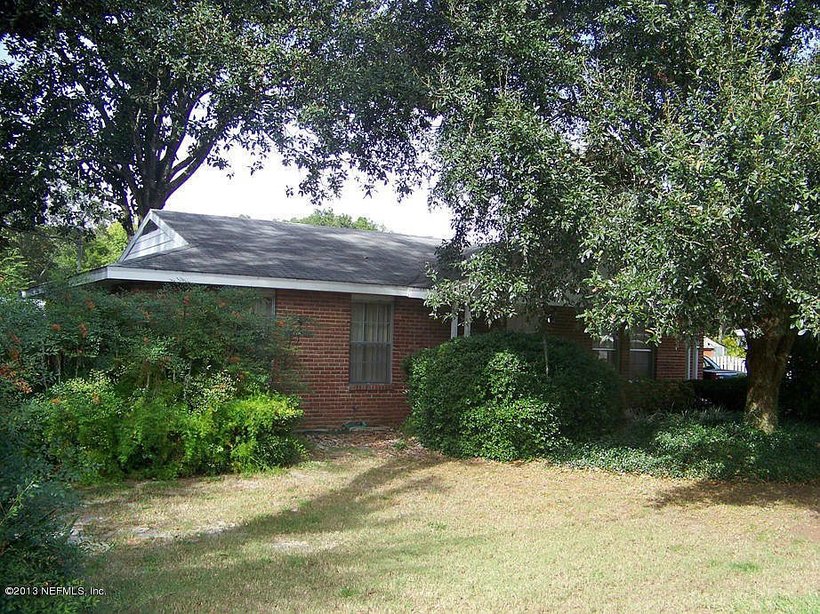2nd image of 2350 Westover Dr
