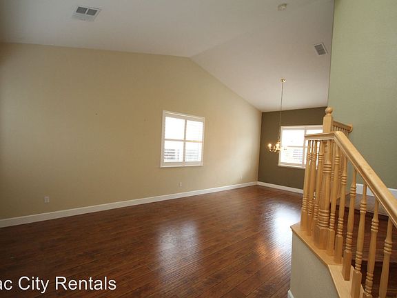 3rd image of 9637 McKenna Dr