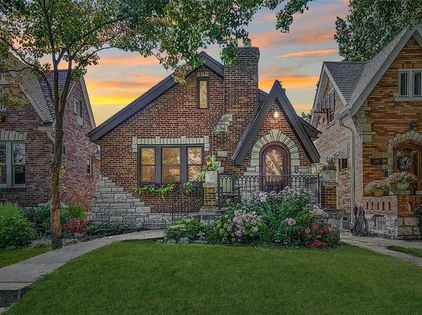 5726 Itaska St, Saint Louis, MO 63109