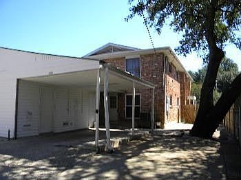 3rd image of 287 Chapelle St