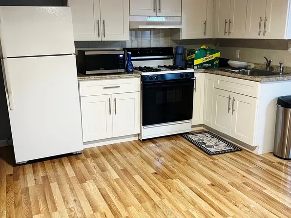 (undisclosed Address), East Setauket, NY 11733