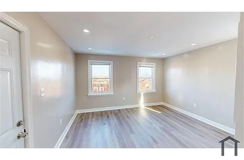 3137 Buena Vista Ter SE Photo 1
