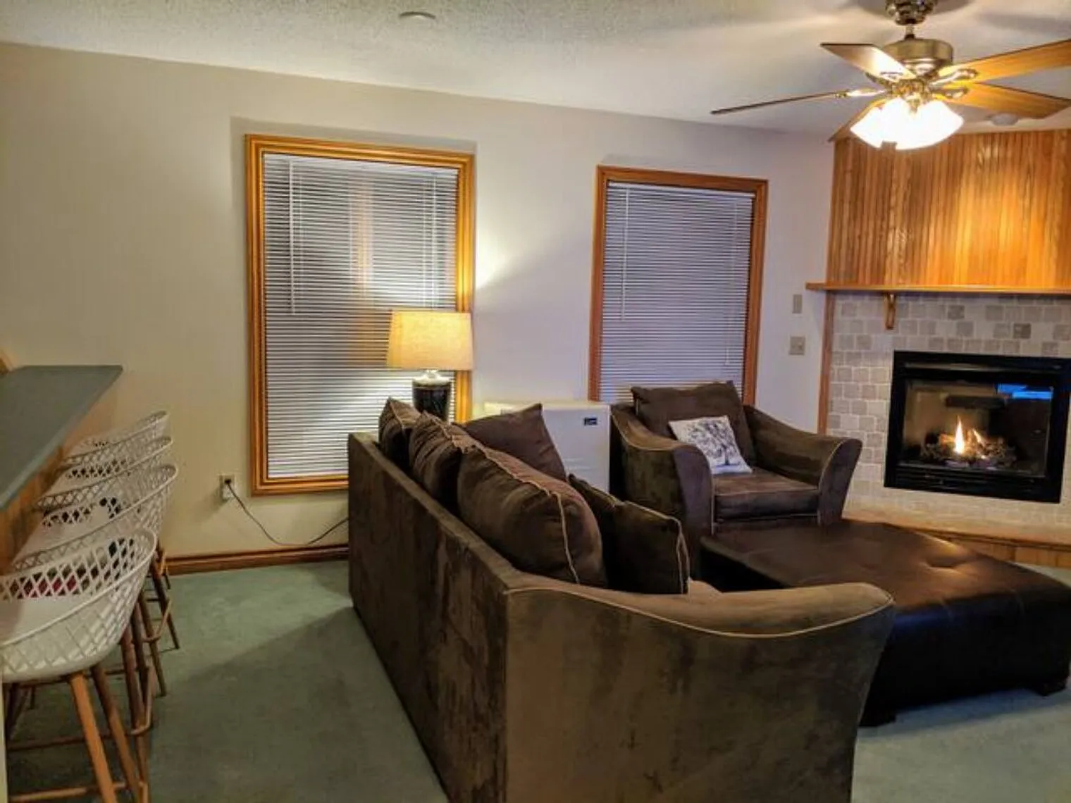 3 bed, 2.0 bath, $7,203 — Photo 4