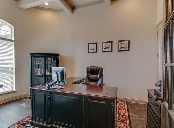 4th image of 302 Parke Hollow Dr