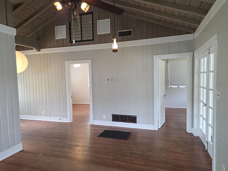 747 Maryland Ave — Photo 12