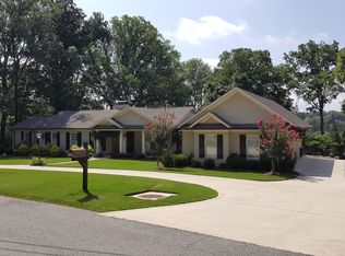 2205 De Russey Rd SE, Huntsville, AL 35801