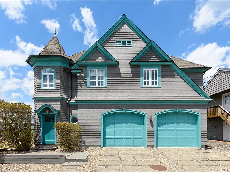 1564 Fairfield Beach Rd — Photo 1