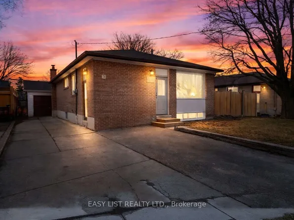 1003 Wardman Cres, Whitby, ON L1N 3H1