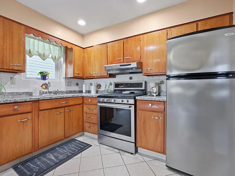 29 Brookridge Ave — Photo 12
