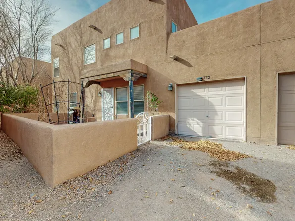 1532 Los Jardines Pl NW, Albuquerque, NM 87104