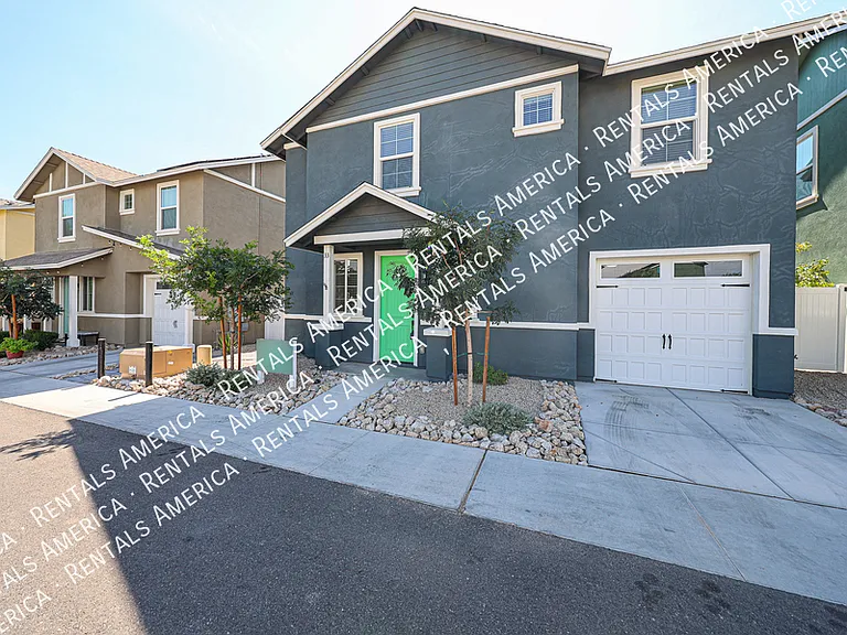 16875 N 12th St #33 — Photo 3