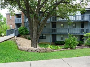 128 Bunker Ridge Dr BUILDING 1-50, Branson, MO 65616