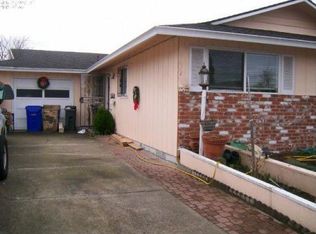 9232 SE Market St, Portland, OR 97216