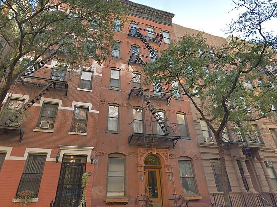 1st image of 404 W 48th St APT 2B