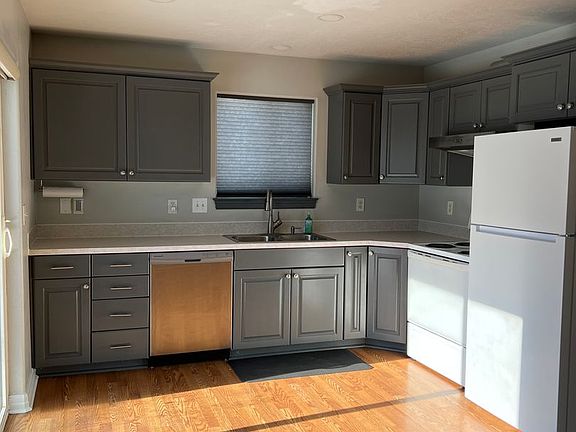 5th image of 306 Oaktrail Dr