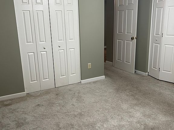 5th image of 105 Abbott Ln