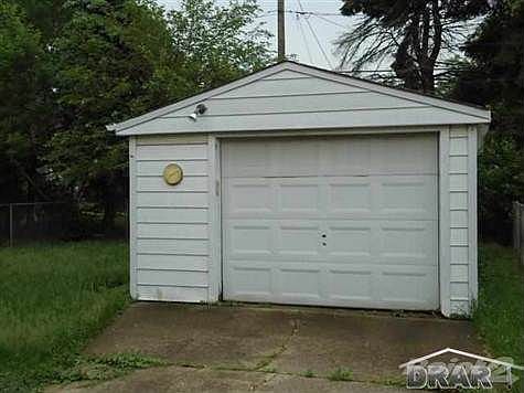 2nd image of 1409 Michigan Blvd