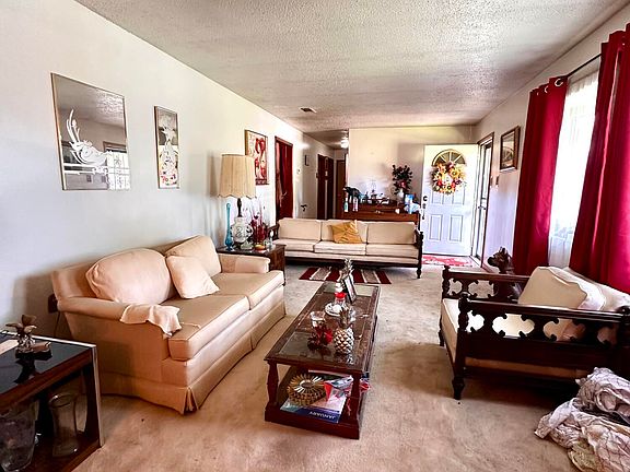 4th image of 377 Hall Rd